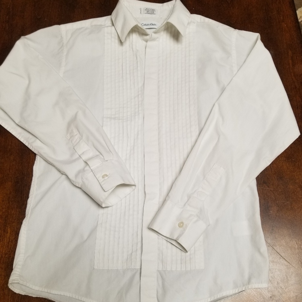 Boys size 14 Calvin Klein tuxedo shirt